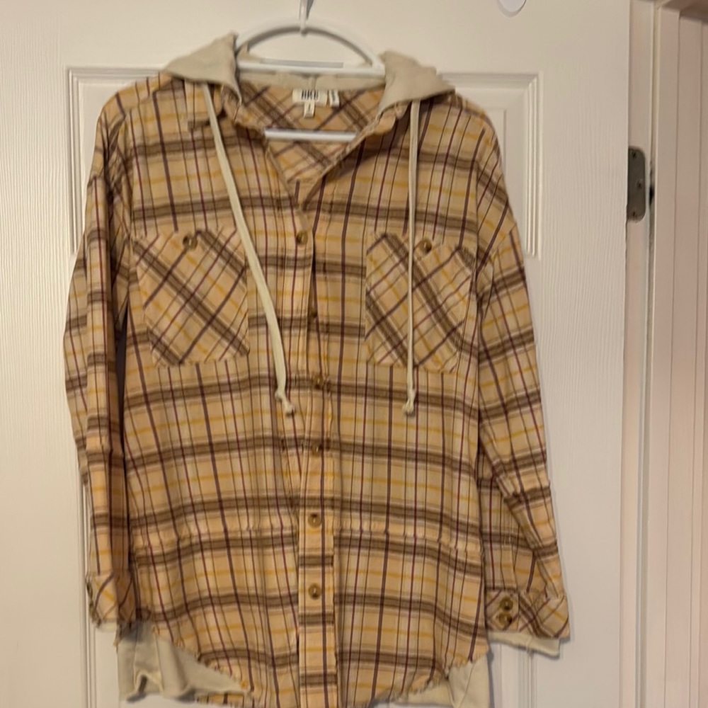 BKE Plaid Hooded Shirt in Beige and Brown